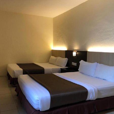 Hotel Sarina Mukah Экстерьер фото