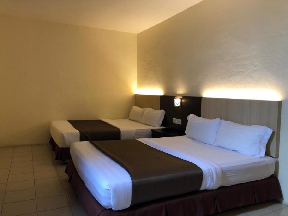 Hotel Sarina Mukah Экстерьер фото