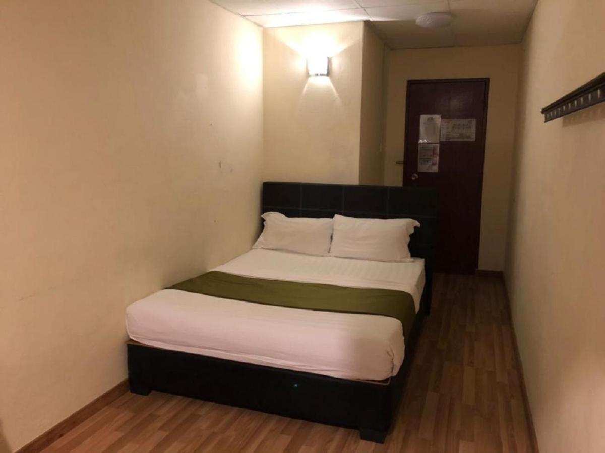 Hotel Sarina Mukah Экстерьер фото